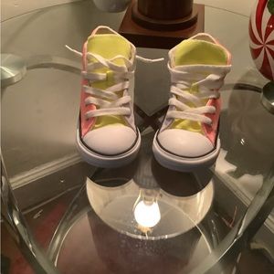 Kids converse(chuck taylor) sneakers